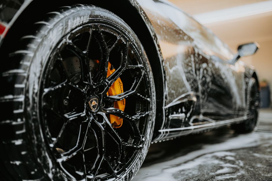 Luxury auto detailing and ceramic coating finish